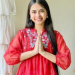 Nitanshi Goel Instagram – Ganpati Bappa Morya🙏🏻✨
.
Outfit: @janasyaclothing 
styling: @styling.your.soul
.
#happyganeshchaturthi #ganeshchaturthi #ganpatibappamorya #nitanshigoel #nitanshians #metacreatorday #reeltocreatorday Bappa Ke Ghar