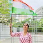 Nitanshi Goel Instagram - Happy Independence Day🇮🇳 Let’s be a Good Citizen and Let India be Proud of Us🧡🤍💚 . #azadikaamritmahotsav #happyindependenceday #🇮🇳 #jaihind #indiaat75 #indialove #vandematram #vandemataram #azaadikaamritmahotsav #nitanshigoel #nitanshians