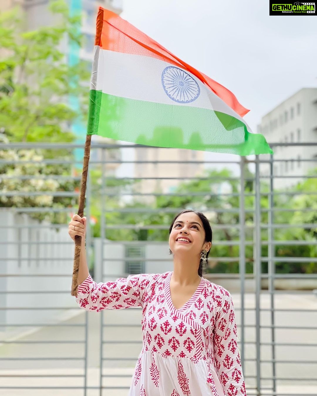 Nitanshi Goel Instagram - Happy Independence Day🇮🇳 Let’s be a Good Citizen and Let India be Proud of Us🧡🤍💚 . #azadikaamritmahotsav #happyindependenceday #🇮🇳 #jaihind #indiaat75 #indialove #vandematram #vandemataram #azaadikaamritmahotsav #nitanshigoel #nitanshians