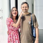 Nitanshi Goel Instagram - I'm definitely Daddy's girl! 🥰♥️ To the man who taught me the value of hard work, love, kindness and sacrifice♥️ You're not just my dad, you're my hero. Happy Father's Day daddy @nitingoeljii ♥️🥳 . #happyfathersday #likefatherlikedaughter #nitingoel #prouddaughter #nitanshigoel Khushiyon ki Duniya