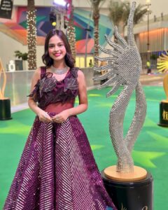 Nitanshi Goel Instagram - My First IIFA 🫶🏻✨
From watching it on TV with my family to experiencing it live, my first IIFA Awards was a magical experience ! And guess this time, I was the youngest Indian celebrity invited at IIFA♥️ The glitz, glamour, green carpet walk, mesmerizing performances, and my Nitanshians have inspired me to add some new things to my bucket list- it's time to chase more dreams!✨✨

Look @the_adhya_designer ✨

#iifa2023 #iifa #iifarocks #Grateful #nitanshigoel #bollywood #iifaawards #IIFAONYAS  #nitanshians #laapataaladies #abudhabilove @iifa @etihadarena.ae @yasisland