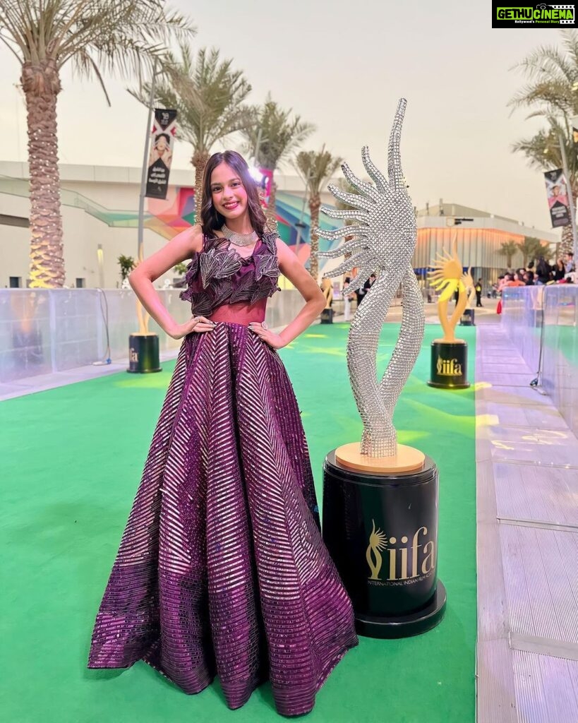 Nitanshi Goel Instagram - My First IIFA 🫶🏻✨ From watching it on TV with my family to experiencing it live, my first IIFA Awards was a magical experience ! And guess this time, I was the youngest Indian celebrity invited at IIFA♥️ The glitz, glamour, green carpet walk, mesmerizing performances, and my Nitanshians have inspired me to add some new things to my bucket list- it's time to chase more dreams!✨✨ Look @the_adhya_designer ✨ #iifa2023 #iifa #iifarocks #Grateful #nitanshigoel #bollywood #iifaawards #IIFAONYAS #nitanshians #laapataaladies #abudhabilove @iifa @etihadarena.ae @yasisland Abu Dhabi, United Arab Emirates