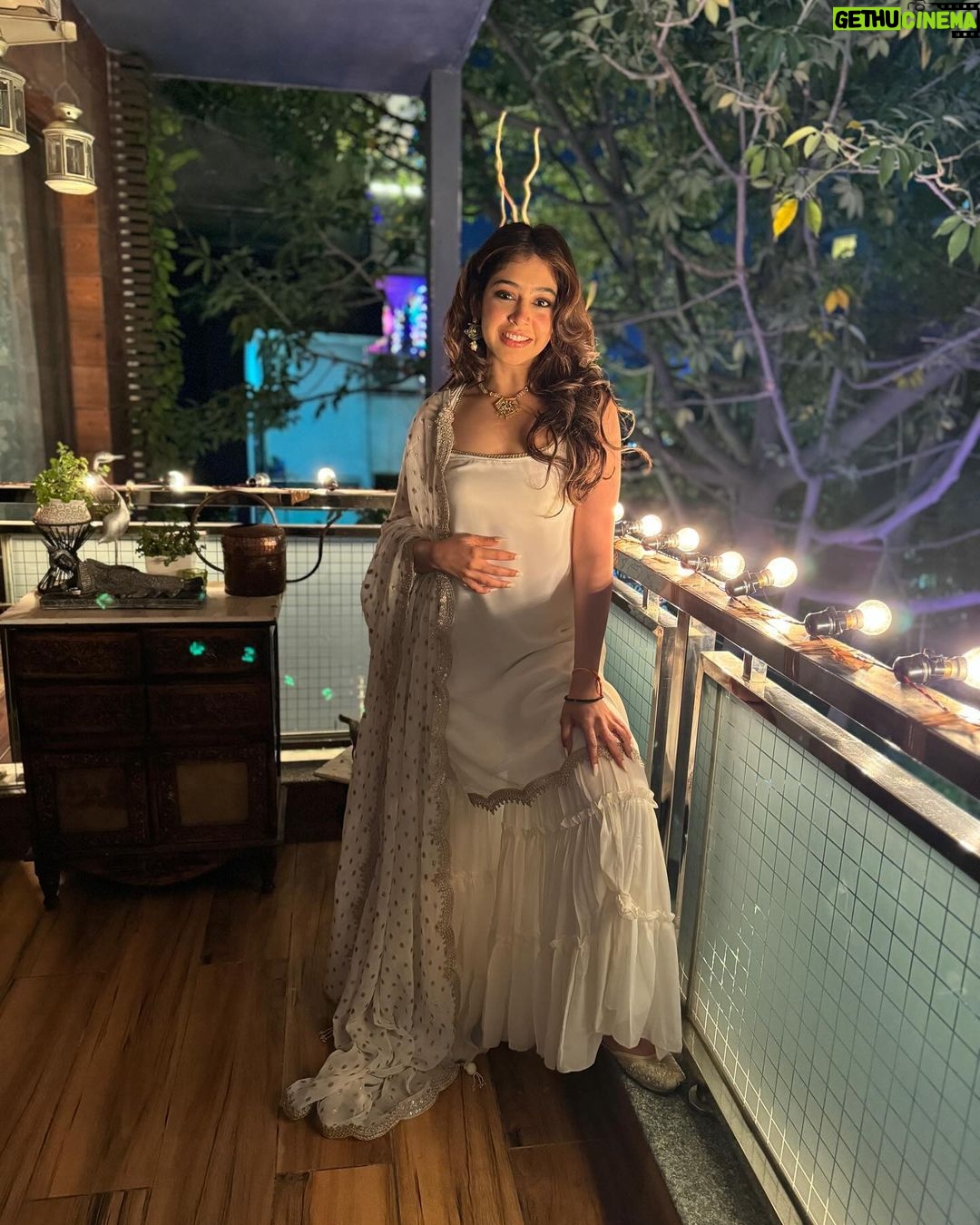 Niti Taylor Instagram - In the darkest moments, seek the spark within; for it's often in finding the light within ourselves that we illuminate the world around us.🤍🌟💫 #11:11 Outfit: @lavanyathelabel Brand Pr : @socialpinnaclepr x @styling.your.soul 📸 @aditiparbhoo