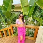 Niti Taylor Instagram - Pocket full of pink hearts 💕 Outfit @leaclothingco
