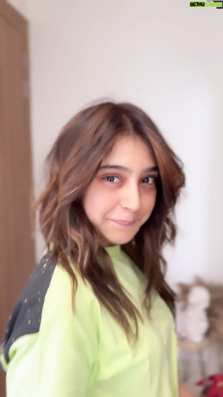 Niti Taylor Instagram - HERE WE GO AGAIN…. Look who’s getting ready for her birthday @nititaylor sweet n amazing soul ❤️🤗❤️ kicking it in these new hair colour & hair cut. Always love to work with her ❤️🤗❤️ Hair colour & hair cut by🙋🙋🙋 #irfanshaikh_hair_11.11 #nititaylor #newhaircolour #haircut