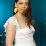 Niti Taylor Instagram – Radiating self-love, because I am my own kind of magic. 💫💖 #SelfLove #PariHoonMain #selfconfidence #trendingreels #reelsinstagram #instagramreels #reelitfeelit

👗 @oldmarigoldindia