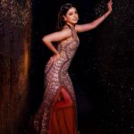 Niti Taylor Instagram – In Frame:- @nititaylor 🤎
.
Shoot Concept & Look Designed By:- @nehaadhvikmahajan @bridalsbynam @imuseacademy
.
💄MUA , Hair & Styling :- 
@nehaadhvikmahajan 
.
👗Gown :- @nikhitatandon 
.

#nititaylor 
#makeup #ootd #nehaadhvikmahajan #makeupbyme💄 #nammakeovers #bride #to #be #bridal #look #bridalmakeupartist #destinationweddingmakeupartist #weddingmakeup #hair #hairstyling #nammakeovers #bollywood #television #makeupartist #mumbai #traveller #all #over #the #globe