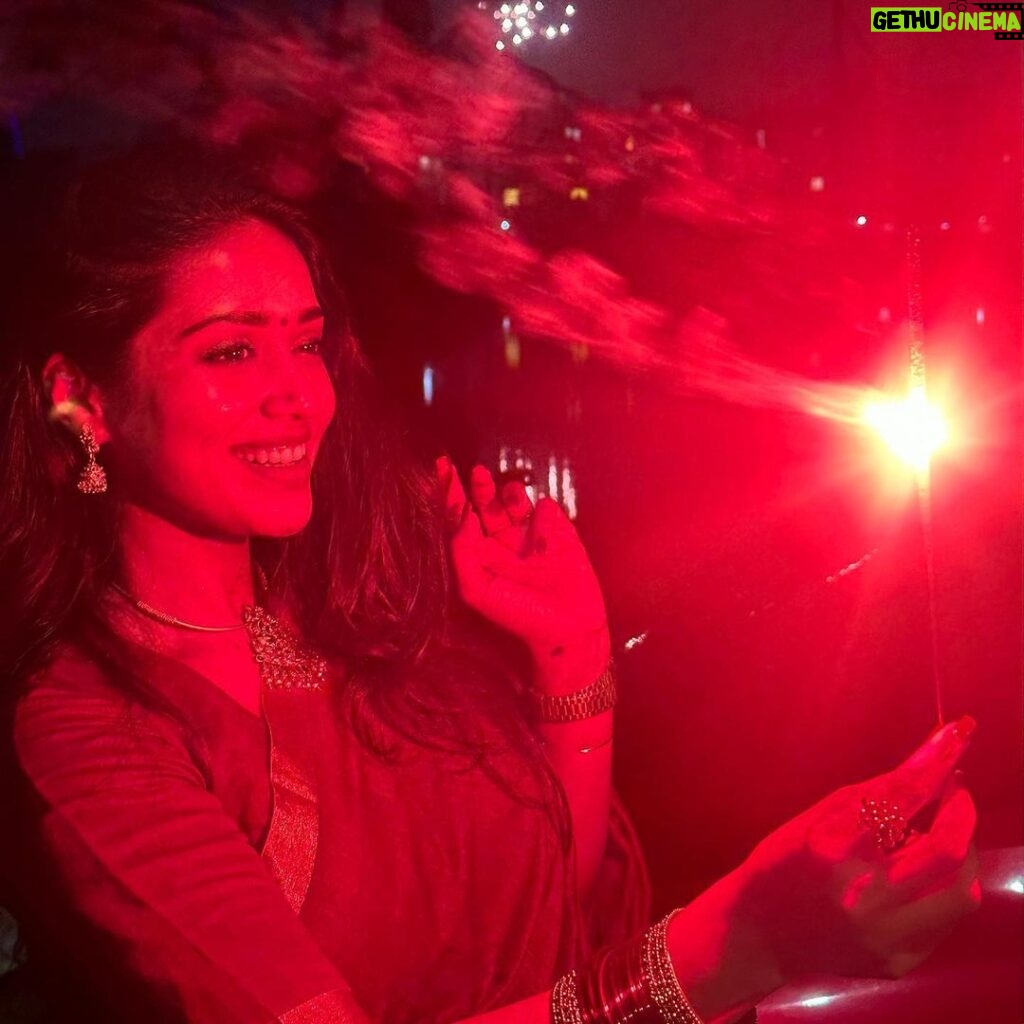 Nivetha Pethuraj Instagram - Happy Diwali 🪔