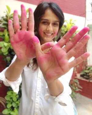 Niyati Joshi Instagram - Happy Holi !!! 
#holi #happyholi #festivalofcolours #actor #niyatijoshi