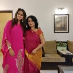 Niyati Joshi Instagram - May this Diwali turn out to be a happiest and Brightest one for your Family! Wish you all a very Happy Diwali and a Prosperous New Year 🌟⭐💫🔥 Wearing (pink dress ) @shubhayu2524 Green kurti @varanga_official Stylist @styling.your.soul #happydiwali #festivaloflights #actor #niyatijoshi