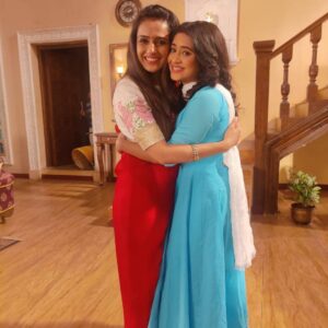 Niyati Joshi Instagram - After my last shot with shivangi , I just told her I am not giving you any send off, as I hate good byes. Just hug the way we normally do and we ended it on saying SEE YOU SOON ❤️
Today marks the end of #KAIRA AND #KAIRAT.
Last couple of days we really bonded a lot , I will miss those endless chats ,our nykaa shopping conversations 😀 and many many more such things . 
You were always very sincere and dedicated towards your work and that is what, what's got you here today . Keep shining the way you always do and there are many more big achievements  to be added in your kitty of success. All the best my Girl ! @shivangijoshi18 😘😘😘 Will Miss you 
(Always just a call away ) 
#yrkkh #hategoodbyes #bond #actor #niyatijoshi