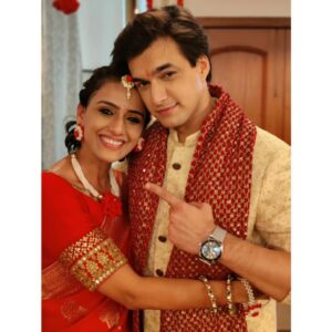 Niyati Joshi Instagram - I never thought I would get tears in my eyes when he held the Mike for the last time on the sets of yrkkh. 
You will be immensely missed @khan_mohsinkhan . Wish you loads of love and luck for your future projects and I hope we cross paths again ,but this time you playing my elder brother 😂😂

And to talk about my reel partners @aarambh.trehan @siddharth_actor_official , my reels will be incomplete without these two .
My morning routine of checking your nails , hitting aarambh on his hand (he has a habit of chewing on his lips ) 😀,Siddharths infinite times of wishing good morning in his squeeky voice  all will be missed . 
#yrkkh #yehrishtakyakehlatahai #costars #willbemissed #actor #niyatijoshi