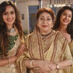 Niyati Joshi Instagram - With my favourites Goenka ladies #yrkkh#yehrishtakyakehlatahai #yrkkhoutfits #yrkkhladies #actor #niyatijoshi