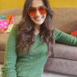 Niyati Joshi Instagram - Just like that #oversizedglasses #somethingborrowed #lookoftheday #actor #niyatijoshi