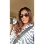 Niyati Joshi Instagram - #trafficselfie #actor #niyatijoshi