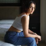 Niyati Joshi Instagram - No make up series !!! Shot by @creativecaptuers01 #naturallightphotography #nomakeup #keepitreal #actor #niyatijoshi