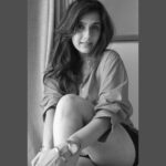 Niyati Joshi Instagram - #blackandwhitephotography #naturallightphotography #nomakeup #actor #niyatijoshi