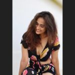 Niyati Joshi Instagram - No make up series All pics shot in natural light Shot by @creativecaptuers01 #nomakeup #naturallightphotography #actor #niyatijoshi