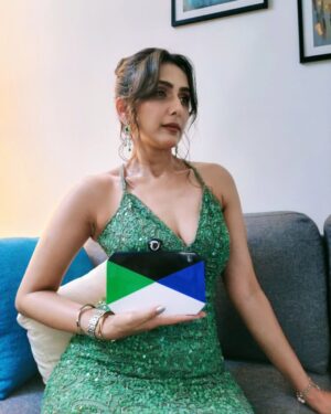 Niyati Joshi Instagram - Styled by @darshimehtaa
Outfit - @upgradebya
Accessories- @miranabymegha @affiliates_pr
Bag - @oceana_clutches
Hair @nusrat2700
