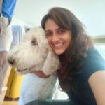 Niyati Joshi Instagram - It's a wrap !!! One month flew bye .. 😢 Coming back with lot of good memories,laughter ,fun. It's Always difficult to bid good bye . See you all next year !!!❤️❤️❤️ Miss youuuuuuuuu #tearyeyes #hategoodbyes #family #seattlediaries #actor #niyatijoshi