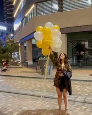 Nupur Sanon Instagram - Birthday Dump part 1 ❤️

So thankful for all my people, my family and friends who’ve become family🫂
And so thankful for my cute Insta fam, for everyone who has wished me , for all the videos and prayers.🧿
And lastly, sorry for the calls I’ve missed and the messages I’m still replying to🙏🏻 
All in all, I had a good one! 🥲