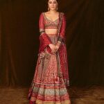 Nupur Sanon Instagram - All things royal 💭 • Hmu - @makeupbydevanshii Outfit- @ritukumarhq Jewellery- @curiocottagejewellery @silverstreakstore Styled by- @sukritigrover Styling Team- @vanigupta.23 @harshitadaga01 @bitofbash