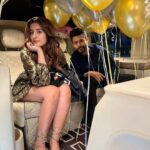 Nupur Sanon Instagram - Birthday Dump part 1 ❤️ So thankful for all my people, my family and friends who’ve become family🫂 And so thankful for my cute Insta fam, for everyone who has wished me , for all the videos and prayers.🧿 And lastly, sorry for the calls I’ve missed and the messages I’m still replying to🙏🏻 All in all, I had a good one! 🥲