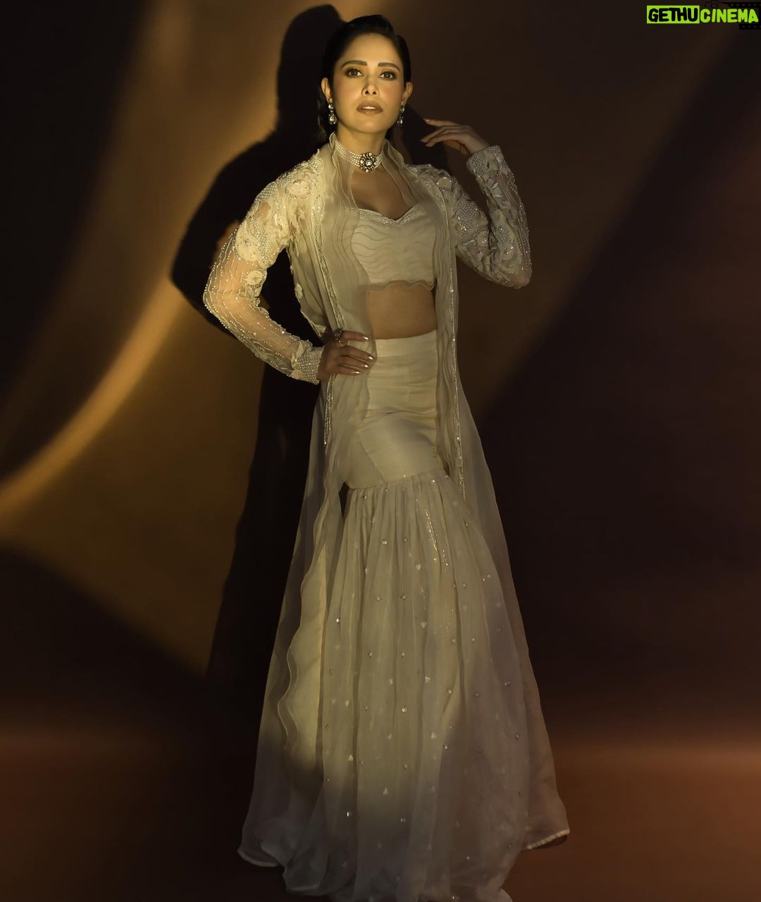 Nushrratt Bharuccha Instagram - My Hour ⏳ Outfit @awignaofficial Choker @ut_jewellery_by_harveen Earrings and ring @anayah_jewellery Stylist @nidhijeswani Makeup @vardannayak Hair @cheemabaljit2 📸 @miteshsphotography