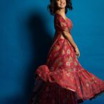 Nushrratt Bharuccha Instagram - Striking a pose 👯‍♀️ Outfit : @sandhyashah.shah Jewellery : @minerali_store Styled by : @samidha.wangnoo Style team : @gaurii77 HMU @simua_996 @cheemabaljit2