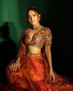 Nushrratt Bharuccha Instagram - Jashn-e-Diwali 🪔✨ Lehenga @mahimamahajanofficial Jewelry @goldenwindow @ut_jewellery_by_harveen Stylist @nidhijeswani Makeup @simua_996 Hair @cheemabaljit2 Photographer @miteshsphotography