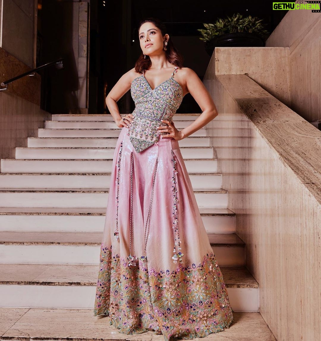 Nushrratt Bharuccha Instagram - The eyes, Chico. They never lie! π Outfit : @mymoledro Jewellery : @rubans.in Styled by @nidhijeswani Assisted by @nirikshapoojary_ Makeup @vardannayak Hair @ashwini_hairstylist Photographer @apoorvmauryaphotography