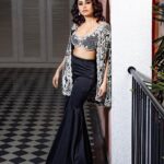 Nushrratt Bharuccha Instagram - Checked all the boxes ☑️ Outfit: @kamaalicouture Jewellery: @goldenwindow Styled by : @samidha.wangnoo Style team : @gaurii77 @mayzaideh_khalid Glam team : @simua_996 @cheemabaljit2 Photographer: @rushstudioz