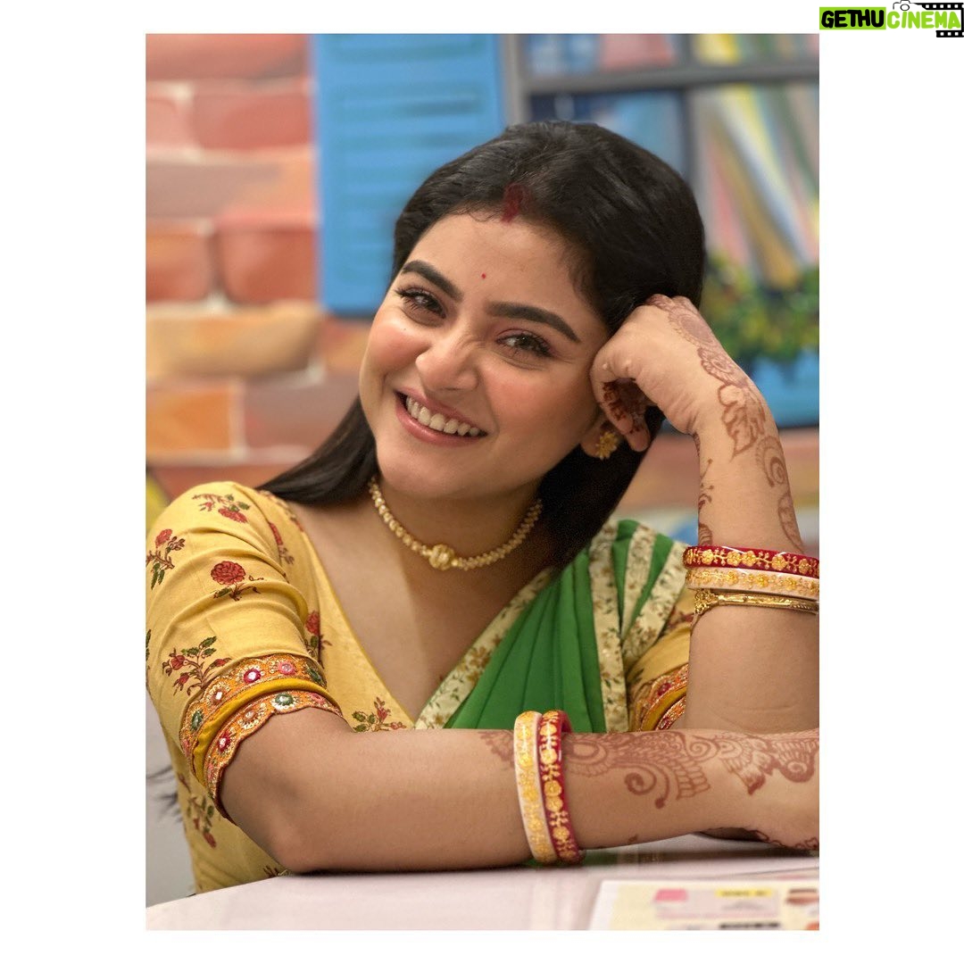 Oindrila Saha Instagram - Good night 😴 . . . . 📸 @reel_ananya 💚