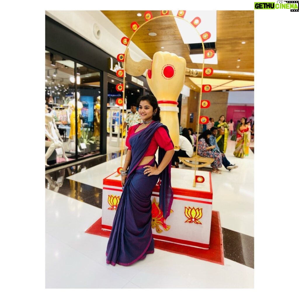 Oindrila Saha Instagram - South City Mall