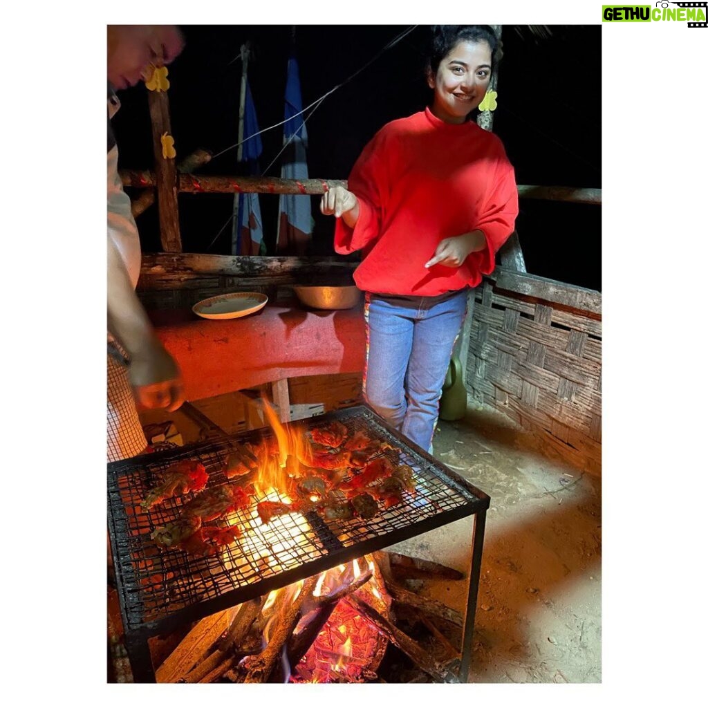 Oindrila Saha Instagram - Day 2..... . . . . . #travel#mountains#mountainslover#family #tour#sikkim#bonfire #dance Agamlok, East Sikkim