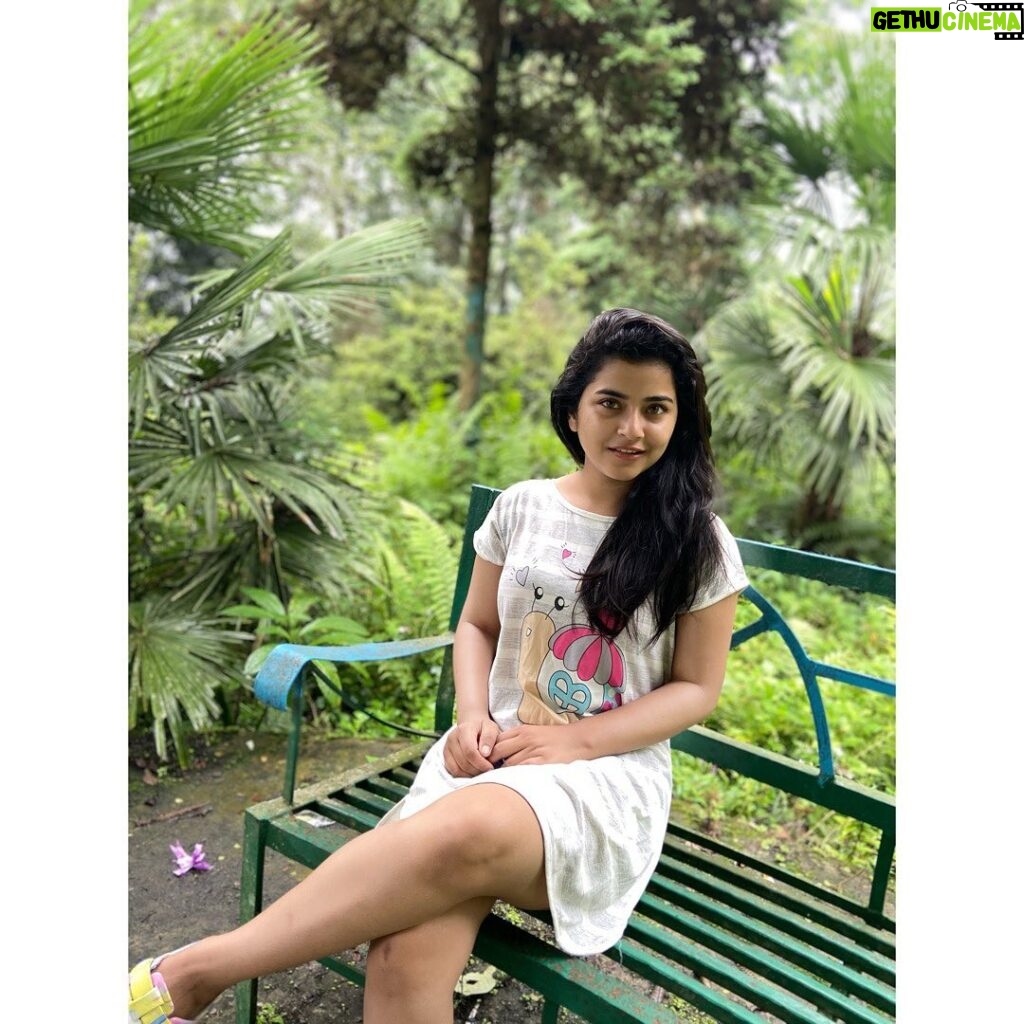 Oindrila Saha Instagram - Good morning 🏔🌦 Aritar, India
