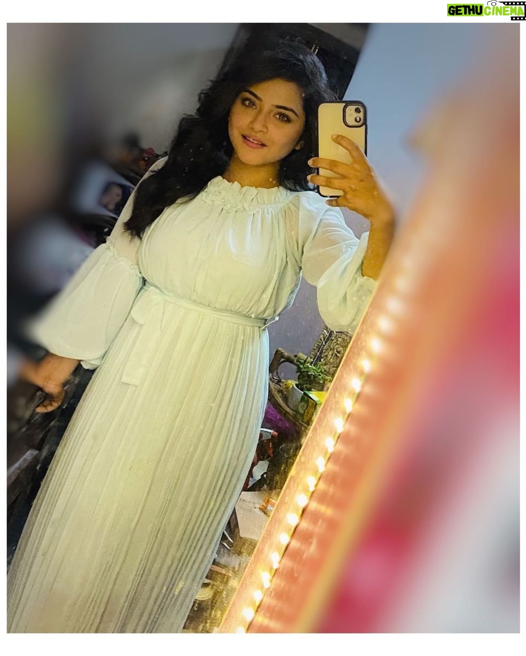 Oindrila Saha Instagram - BIRTHDAYYYYYš„³š„³š„³ Madhyamgram