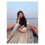 Oindrila Saha Instagram - Nadiya kinare herai aayi kangna.. Taki Ichhamati Riverside. (India - Bangladesh Border)