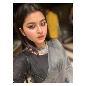 Oindrila Saha Instagram - Real or edit?