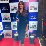 Onima Kashyap Instagram - A glimpse from last night. Dekhiye TAAZA KHABAR @disneyplushotstar @bhuvan.bam22 @rohitonweb @zakirkhan_208 #webseries #premier #tazakhabar #bhuvanbam #bbkivines #zakirkhan