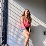 Onima Kashyap Instagram - Be yourself, there’s no one better 💖💖 Mua @fab_beauty___ Hair @hairandmakeupbymadhavi_rolekar #sunkissed #love #grattitude #instalike #instamood #girls #love #girl #fashion #beautiful #instagood #follow #beauty #like #cute #instagram #style #model #photooftheday #photography #boys #happy #makeup #me #women #art #picoftheday #followme #likeforlikes