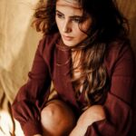 Onima Kashyap Instagram - Be a soul full of sunshine ☀️ 🌹 Pc @iamtauseefs #sunshine #photoshoot #raw #rugged #photooftheday #instamood