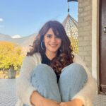 Onima Kashyap Instagram - Kashmir ki kali 😄.. ⛰ #kashmir ##hills #nature #ganderbal