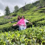 Onima Kashyap Instagram - Duniya ki sabse pyaari Maa ko happiest mother's day .. love u mom 👩 love ❤ @nisha_nisha79 #mothersday #INSTAGOOD #instamood #motherhood