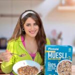 Onima Kashyap Instagram – Looking for a breakfast that fuels your day? Why not try @Pintola.in Whole Grain and Nuts Muesli?

Meet my new breakfast buddy ❤️ – Pintola Millet Muesli, the ultimate combination of nutrition and taste to kickstart your day with a smile! 😋👍

Order now and make yourself healthier and happier.💪 

#Pintola #SpreadTheGoodness #PintolaMuesli 
[Pintola, healthy breakfast ,pre-workout, healthy snacks,muesli, breakfast ideas ]