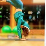 Onima Kashyap Instagram – Master your breath, let the self be in bliss, contemplate on the sublime with you.. 🔥
#instagood #yoga #flexibility #workout #workoutroutine #motivation #inspiration #instareel #reel #reelitfeelit