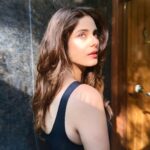 Onima Kashyap Instagram – Concealing her mystery by her essential grandeur.. 🍃 🍁 🍂 

#likes #like #follow #likeforlikes #love #instagood #instagram #followforfollowback #photooftheday #followme #photography #bhfyp #instalike #l #instadaily #picoftheday #likeforfollow #beautiful #fashion #me #smile #myself #followers #likeforlike #followback #f #comment #followforfollow #likesforlikes #bhfyp