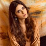 Onima Kashyap Instagram - Styled by: @styleitupbyaashna Shot by: @nikhil.p.sawant Outfit: @trenbee_ Earrings: @fashionjewellery_21 HMU: @amuthevar @shribhalerao @richcreates27 @beautylanebysejalbajaj
