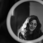 Onima Kashyap Instagram - Life is like a mirror. Smile at it and it smiles back at you 😊 #monochromatic #monochromephotography #mirrormirror #mirrormirroronthewall #photooftheday #instablackandwhite
