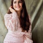 Onima Kashyap Instagram - Doing what you love is freedom..loving what you do is happiness 💕 #live #happiness #photography #photographylovers #photooftheday